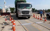 Lâm Đồng tước giấy phép hơn 330 lái xe do chở quá tải
