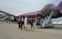 Tạm dừng đưa du khách tới vùng dịch Ebola