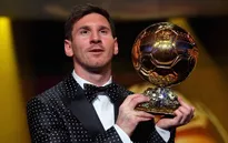 Huyền thoại Messi lần thứ 4 giành Quả bóng vàng