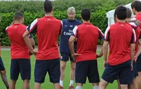 Arsenal tập luyện chuẩn bị cho trận gặp Việt Nam