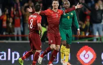 Ronaldo trở thành cầu thủ ghi nhiều bàn nhất lịch sử bóng đá Bồ Đào Nha