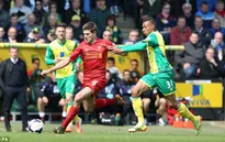 Gerrard sẽ đá… trung vệ trong trận gặp Chelsea