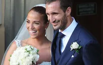 Sau scandal Suarez “cắn càn”, Chiellini quyết định cưới vợ