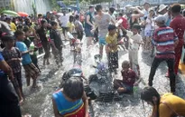 Tưng bừng Lễ hội té nước tại Myanmar