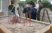 Phó Chủ tịch Quốc hội tưởng niệm các anh hùng liệt sĩ Quảng Trị