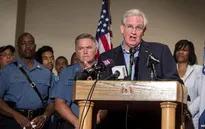 Missouri ban bố tình trạng khẩn cấp sau vụ một thanh niên da màu bị bắn chết