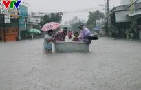 Mưa lũ gây ngập nặng tại Đồng Nai, Phú Quốc