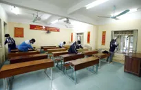 Cách vệ sinh môi trường, khử khuẩn tại trường học