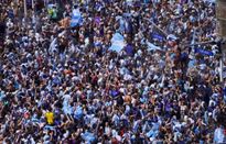Biển người ăn mừng Argentina vô địch World Cup