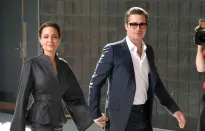 Brad Pitt và Angelina Jolie chuẩn bị cuộc chiến tại toà án