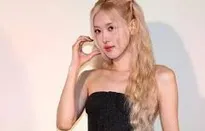 Rosé (BLACKPINK) bất ngờ bị chỉ trích