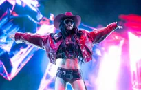Jennie (BLACKPINK) đốt cháy sân khấu Coachella 2025