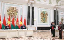 Tổng Bí thư Tô Lâm và Tổng thống Aleksandr Lukashenko chứng kiến lễ ký các văn kiện hợp tác giữa Việt Nam - Belarus