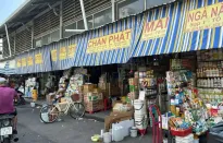 Xử phạt hàng trăm triệu đồng các vi phạm ở chợ hóa chất Kim Biên
