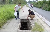 Hà Nội: Người dân chấn thương sọ não vì sập hố ga mất nắp giữa vỉa hè