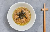 Naengmyeon - Tô mì lạnh thấm đẫm hương vị mùa hè Hàn Quốc