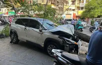 Vụ ô tô tông liên hoàn nhiều xe máy trên phố Trần Đại Nghĩa: Một nạn nhân tử vong