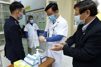 Hospitals, enterprises ensure enough medicines for nCoV treatment