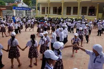 Sơn La students get two more weeks off