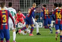 Messi double helps Barca see off Elche