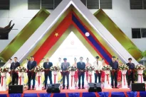 Vietnam, Laos strengthen trade relations