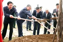 Party chief attends launch of spring tree planting festival in Ninh Binh