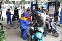 Retail petrol prices decrease slightly on February 27