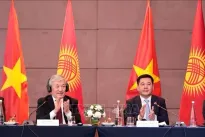 Kyrgyz PM meets with Vietnamese business community