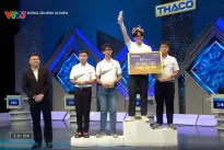 Road to Olympia Mount:   Outstanding Performance Earns Hanoi Schoolboy Laurel Wreath