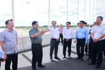PM inspects key infrastructure projects in Hue