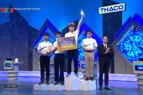 Hai Phong Schoolboy Wins Laurel Wreath at Road to Olympia Mount