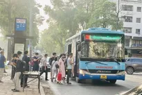 Hanoi plans time-based ban on gasoline-powered motorbikes in downtown areas from 2026