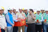 PM inspects construction progress of Gia Binh International Airport