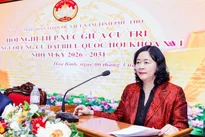 Front leader meets voters in Phu Tho