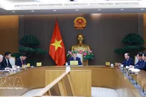 Vietnamese Prime Minister holds phone talks with Singaporean counterpart