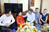 PM Le Minh Hung pays tribute to revolution contributors in Hai Phong