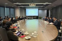 Vietnam, Thailand share experience in developing new financial products