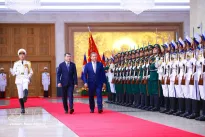 Vietnamese Prime Minister hosts official welcome ceremony for Cambodian counterpart