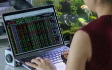 Bitcoin chạm mức cao nhất trong gần 6 tuần