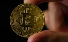 Bitcoin xuống dưới mốc 69.000 USD