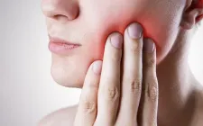 Những dấu hiệu cảnh báo ung thư khoang miệng