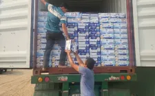 Tiếp tục đẩy mạnh cao điểm đấu tranh chống buôn lậu hàng giả