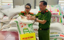 Hai chủ cửa hàng ở Hà Nội bán gạo ST25 giả bị khởi tố