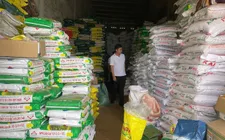 Triệt phá đường dây sản xuất hàng nghìn tấn phân bón giả