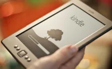 Amazon "lên đời" máy đọc sách điện tử Kindle