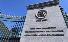 Tăng trưởng thương mại toàn cầu giảm tốc cuối năm
