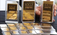 Dự báo giá vàng có thể đạt mốc 4.000 USD khi Fed xoay trục chính sách