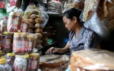 Bộ Tài chính thông tin về ngưỡng doanh thu miễn thuế đối với hộ, cá nhân kinh doanh