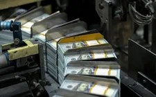 Đồng USD "hụt hơi" sau dữ liệu kinh tế của Mỹ