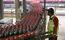 Coca-Cola cân nhắc bán Costa Coffee